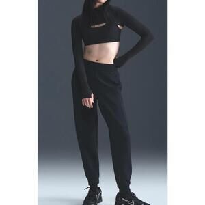 Nike 24.7 Impossibly Soft Women's Dri-Fit Mid-Rise Joggers=Small